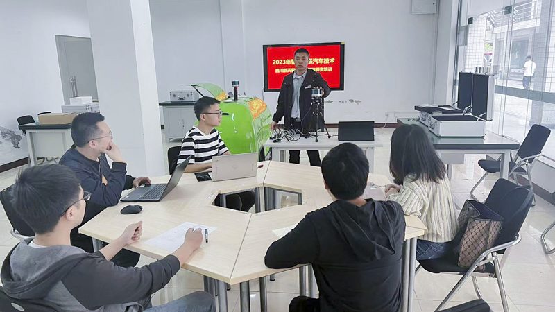 自考本科与成考本科：毕业难度对比解析