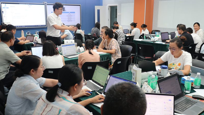 揭秘IT培训机构十大品牌排行榜背后的真相