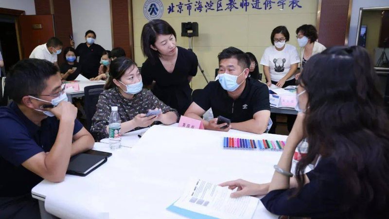 成都叉车证复审流程详解：关键步骤与注意事项